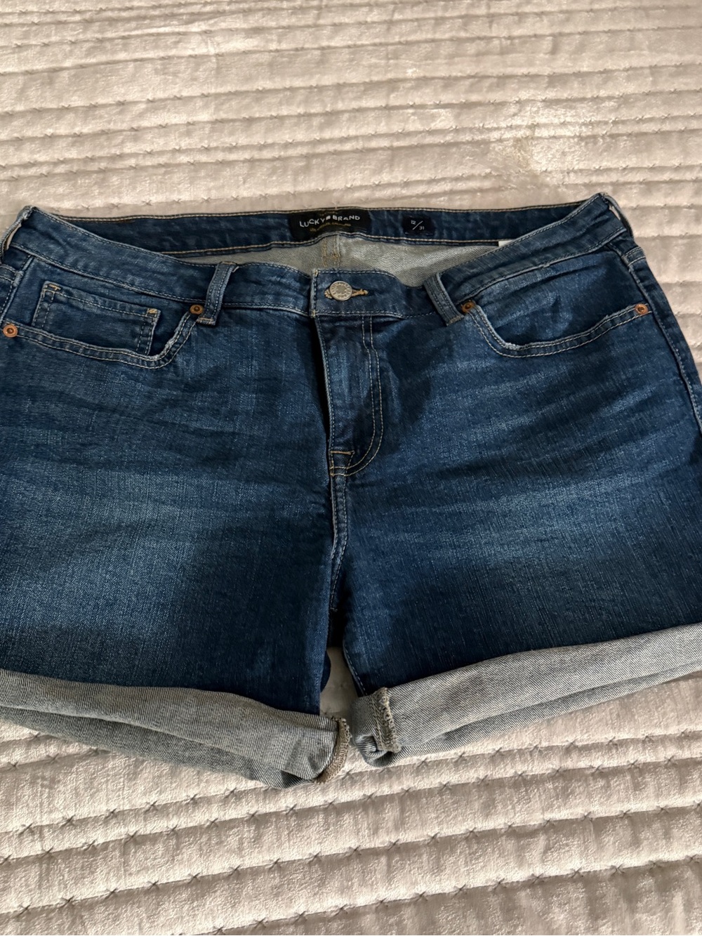 Lucky Brand Women's Medium Blue Rolled Hem Denim Shorts